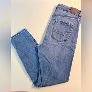American Eagle Stretch Mom Jean (Size 8L)